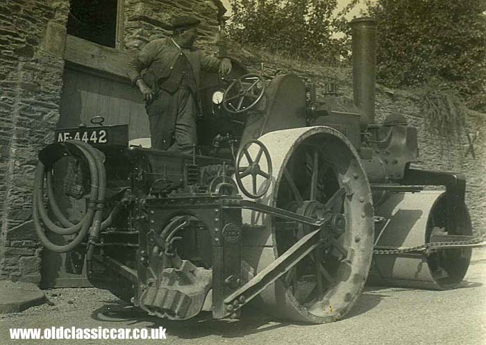 Steam road roller Britannia