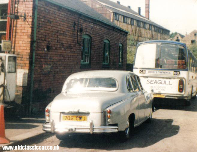 Rear view of a Daimler Majestic DR450 limo