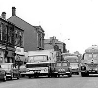 Foden lorry and other vehicles